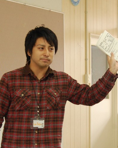 今年大学を卒業して、地域福祉関連職で楽しく仕事をやらせてもらっています。学生時代はNPOカタヤビラという中高生に向けてのキャリア教育の団体の運営メンバーとして活動。また、さまざまなボランティアを体験。今年の目標は社会福祉士の資格を取得する！『毎日明るく元気で朗らかに』をモットーに顔晴ります～♪