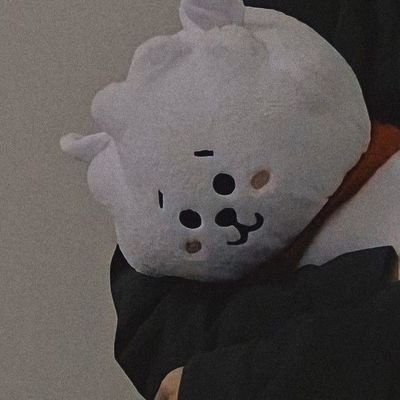 Yürümemekte yanlış bir şey yok Amaçsız yürümek insanları rahatsız ediyor.
Army 💜