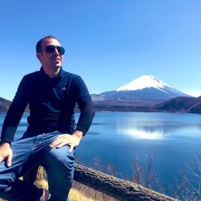 Venezolano viviendo en Japón y youtuber. 日本に住んでるベネズエラ人です。@ferveneppon2