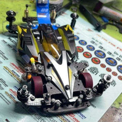 team RBW 車好きミニ四駆好きの社会人2年生!コジマ弘前店に出没するかもです笑!メインマシンはMS、サブマシンは逆転fm-a、maを使ってます!