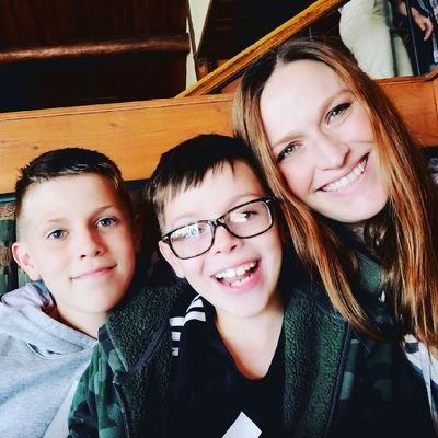 Mama. Public servant. Lansing TWP Supervisor. Lover of chocolate and coffee, they are like me, bitter and dark. CMU! 🔥⬆️
🏳️🌈🏳⚧👩👦👦🐺✊🏿
She/Her/Hers