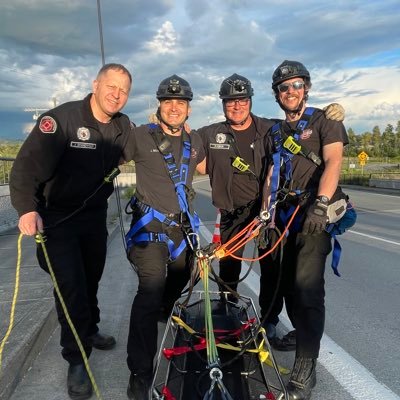 Firefighter at @everettfire and founder @lifedoorLLC