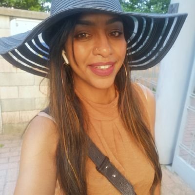 Mixed heritage| Raised in 🇬🇧| Pro 🇪🇺 voted remain| Hates Brexit| Works in 🇮🇹 Torino & Rome| LFC fanatic |My Italian is a disgrace but I'm working on it...