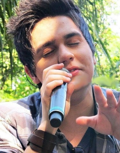 FC Oficial Luan Minha Razão. Você é e sempre será a razão da minha felicidade. @luansantana ♥ Since: 30-05-2011. Dona: @naasampaaio
