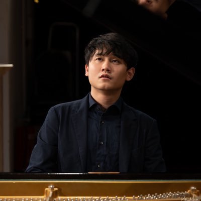 fumiyakoido's profile picture. 色々な所で、ピアノを弾いています！