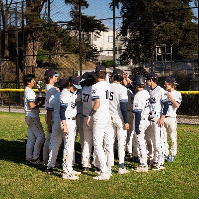 Baseball coach @BaySchoolSF. Fan of college baseball, @SFGiants, @Packers, country music, and Seinfeld. Not a fan of the 49ers, the Dodgers, and avocados.