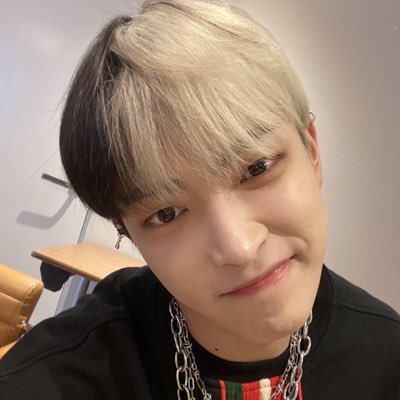 all for ateez !! (working on a new carrd!)