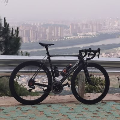 ef2000mk's profile picture. 