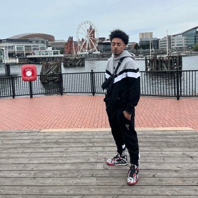 Insta: Flattie5 Snapchat: Flattie5