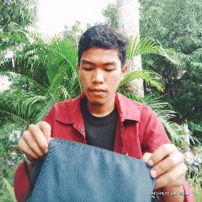 Borill99's profile picture. Membuat design