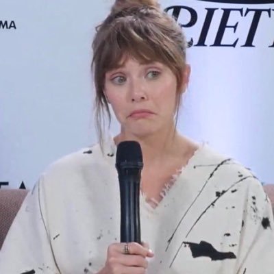 slowfullmoon's profile picture. 