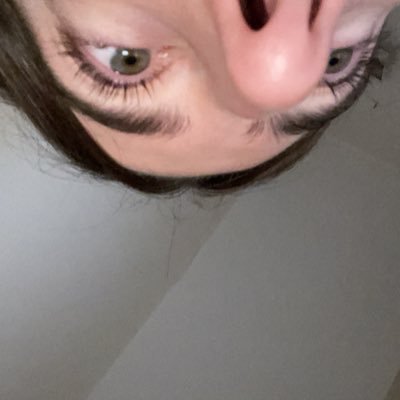 Pottycakeart's profile picture. Chaotic legal - Wannabe Concept Artist Junior 🤠🤌 IG: pottycakeart
