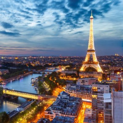 No_love003's profile picture. واصنع جميلاً في الحياة فإنما باللطف تبلغ القلوب مقاماً استودعك ياربي عائلتي و حلمي 💕