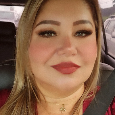 MarthaR93174560's profile picture. Tecnologa en comercio, maestra en estética,  madre de 4 hijos. Ama la música 🎶 bailar ese es su deporte favorito