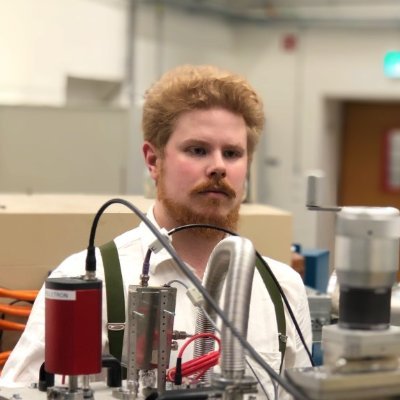 MMKivekas's profile picture. Fysiikkan väitöskirjatutjia Jyväskylässä, ettäs tiedätte.