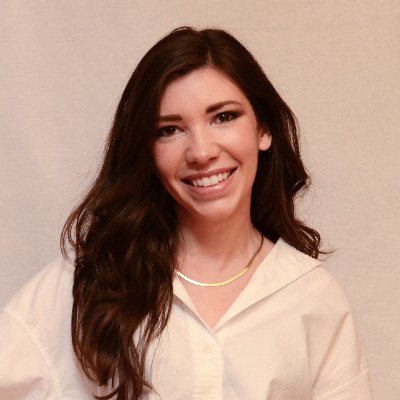 LindsayAtPaper's profile picture. 👋🏻Lindsay S. Paper Senior CSM 👩🏻‍💻EdTech Enthusiast, 🍎Former Montessori Educator, 🐶Rescue Dog Mom 🚀Follow us @paperlearning!