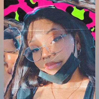 chrissy | gassed up shawty | she/her |@logarithm__💛🇯🇲