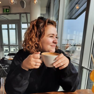 @UniofYork English Graduate // @URY1350 alum // Media Analyst at  @CFFcomms // _vickyyyyy_ on Letterboxd // Check out my blog if you want // She/Her
