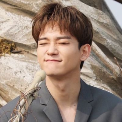 gotexo stan. JJP fanatic, soondingie.
I write as Ax0reading 99% JJP and 1% exo