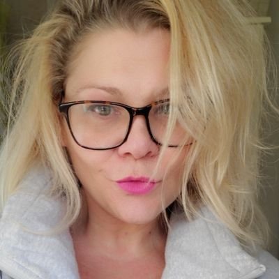 ShitSheSays3825's profile picture. Just a bitch looking for laughs
Whiskey is my drink of choice
New account, who this 😉
Jays/Raptors/Habs