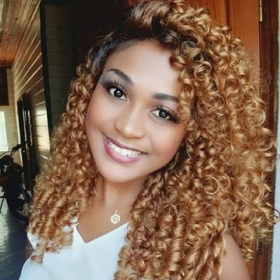Être une femme mai pas le faire d'être faible