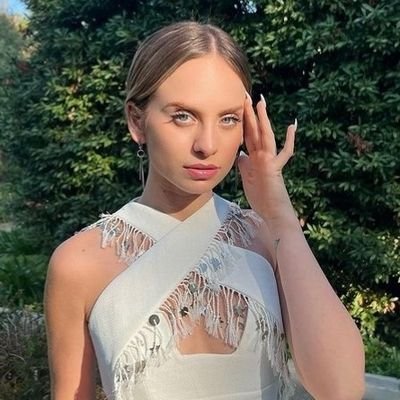 cusss_zeyno's profile picture. 