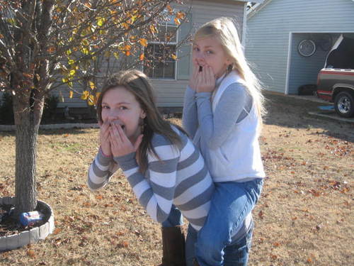 arielle_griffin's profile picture. I go to tech, and run cross-country and track! i love it:) I also love Jesus, he's the readon we're all here:)