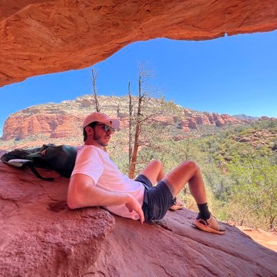 alvaroi16's profile picture. 