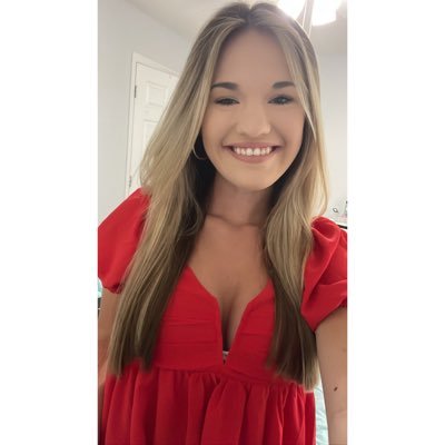 taylorcarroll16's profile picture. 