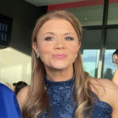 Lives in the fab city of Liverpool,love my fambo and friends loads and the great Liverpool fc..YNWA!xx #JFT97 #Kloppite #LetsTalkAboutSixBaby ❤️❤❤❤❤