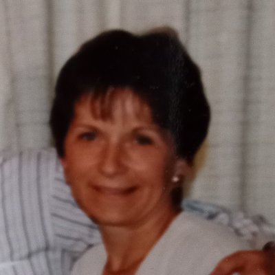 LAURAda28051967's profile picture. Here for the animals. No DMs.