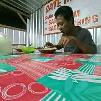 Slametteklek_'s profile picture. Ronggolawe Tuban Selatan
NABUTLEGNEROJEREBMUS. ased