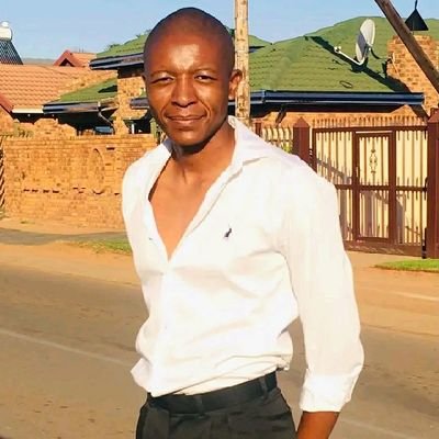 ZAR🇿🇦-012
#Single❤️
@obakenghmakgoka
Developer 👩‍💻&Geomatic 👷
Doing your best is more important than being the best.