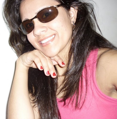 se alguém me odeia nem ligo pois 99,9% dos motivos de alguém me odiar é a vontade de sente de ser igual a mim !!!