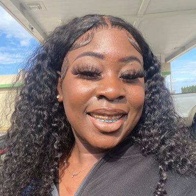 snap: vyshaniyah 💕 fb : Vy Shaniyah Clemson ‘26 💜🧡🐅