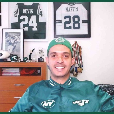 Administró @4taygoljets en @cuartaygol. Conducción del Podcast @Goldecampo y @_AFCBeast.
Fan de los @nyjets, @Dodgers y @Chivas.