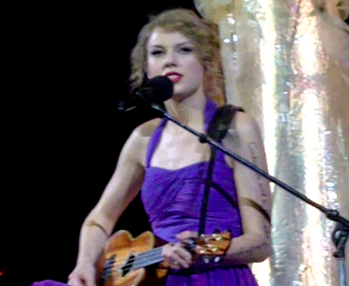 Happy, free, confused, and lonely at the same time

Speak Now concert 5.29.11 OMG