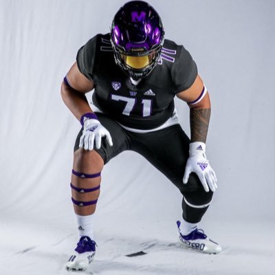 @Gopherfootball ☔️ 6’6 300 Oline/Dline Kahlee Tafai