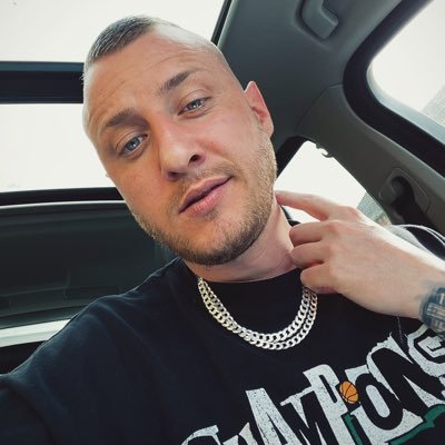 Twitch Streamer 🚀 // Sympathisch 🌚 // Direkt 👺 // Humorvoll 🤡 //