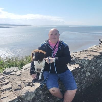 Principal Project Manager, Tetra Tech.Keen follower of Scarlets, Wales & Ammanford Rugby. Best job is Datcu to Oscar, Emmie & Lili Haf.