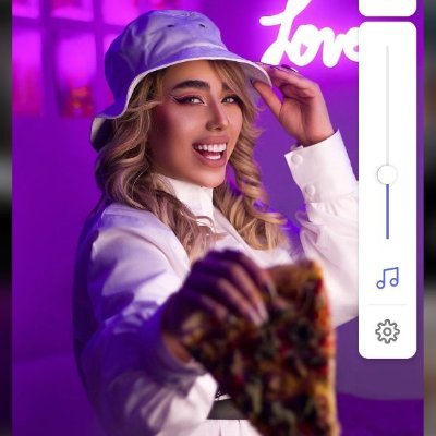 shaylinnosrati's profile picture. 