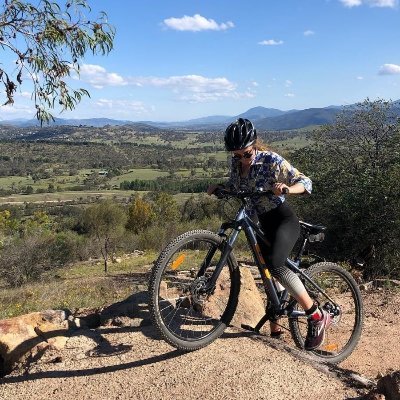 Anatomist - Dundee University graduate
Doctorate of Physiotherapy candidate - Glasgow Caledonian University
New mum, runner, climber and figure skater