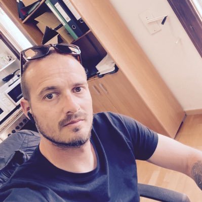 Dir Comercial en @sipgrup Jugador de L'Escala ,Entrenador Alevi 1 divisio L'Escala, Entrenador i Director Esportiu del @Cfec Empuriabrava- Castelló.