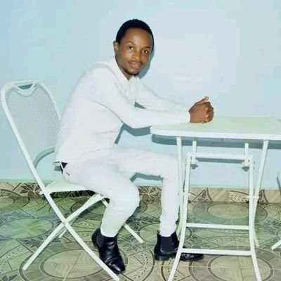 Je m'appelle Jillex fataki, ingénieur en science informatique spécialiste en programmation et Analyste de données...