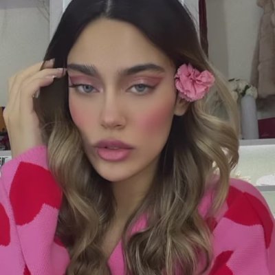 mahkhamon's profile picture. 