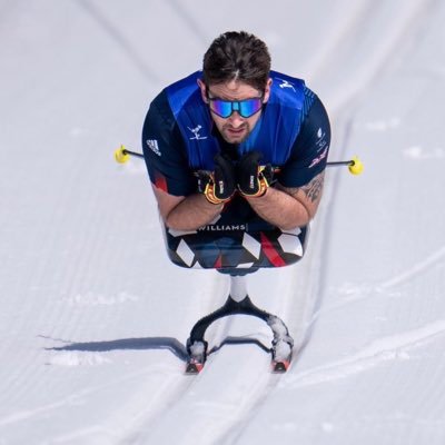 Injured in Afghanistan. Former GB Handcyclist. @GBsnowsport Sit Skier,Paralympian & Invictus Games 2017 Vice Captain. https://t.co/DNkFilBefQ