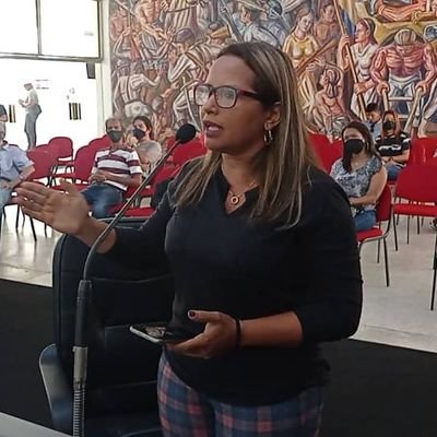 Docente, Magister en Cs Gerenciales, Madre de Manuel Alejandro.