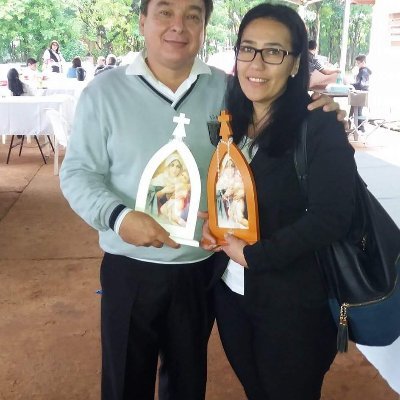 Arquitecto, que anhela un pais con politicos comprometidos con Dios la familia y con su pueblo .
