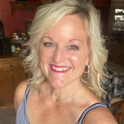 akzmcguire's profile picture. Wife, mom, fur mom, accounting clerk, and RodanandFields consultant...