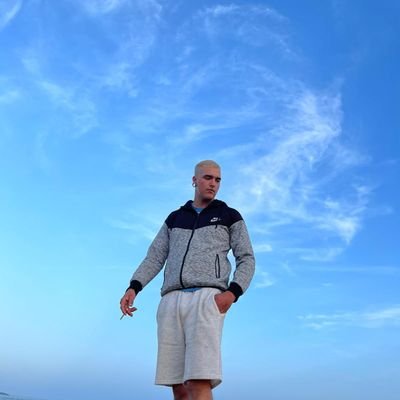 MRovira1's profile picture. 